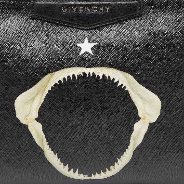 Pre Owned Givenchy Black Coated Canvas Shark Jaw Print Antigona Zip Clutch