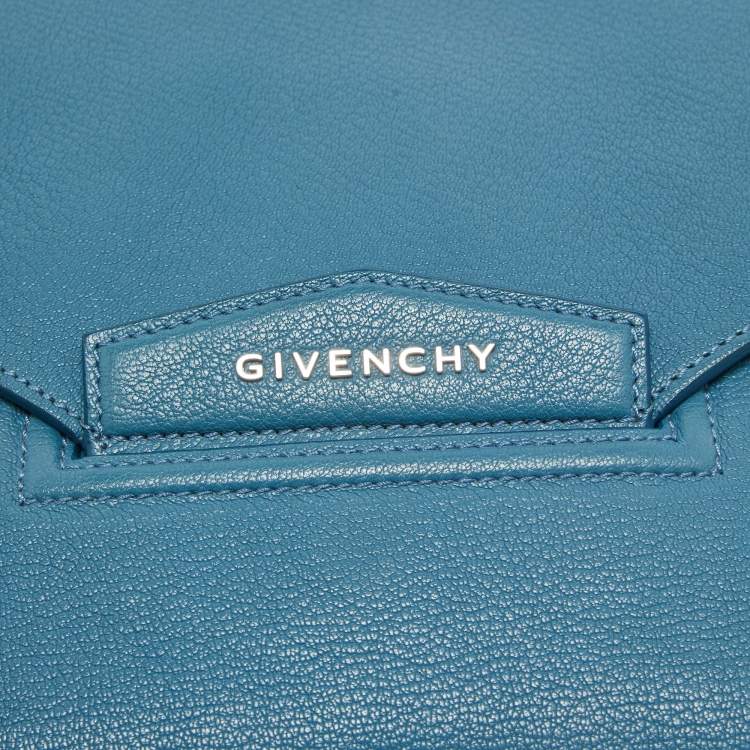Pre Owned Givenchy Blue Leather Medium Antigona Envelope Clutch