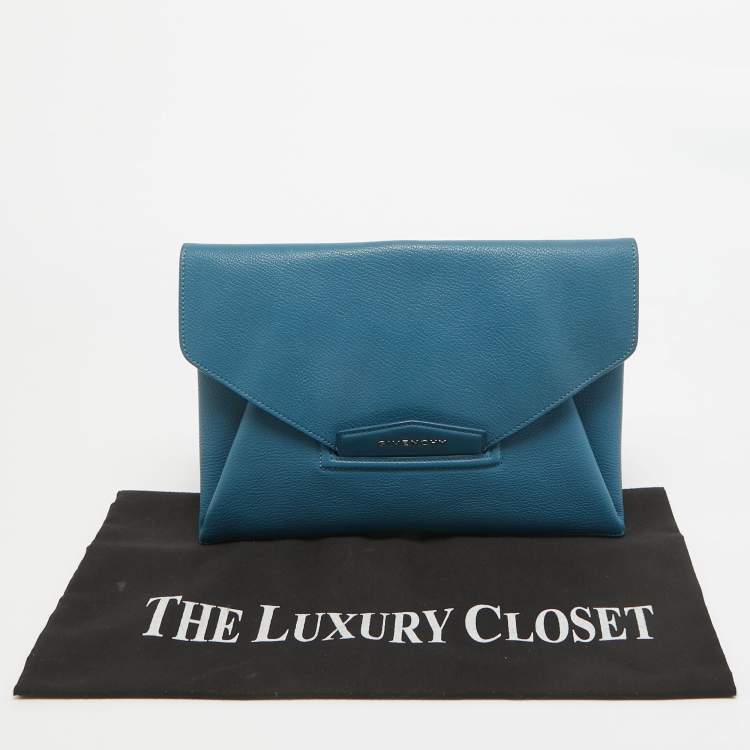 Pre Owned Givenchy Blue Leather Medium Antigona Envelope Clutch