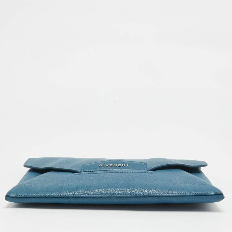 Pre Owned Givenchy Blue Leather Medium Antigona Envelope Clutch