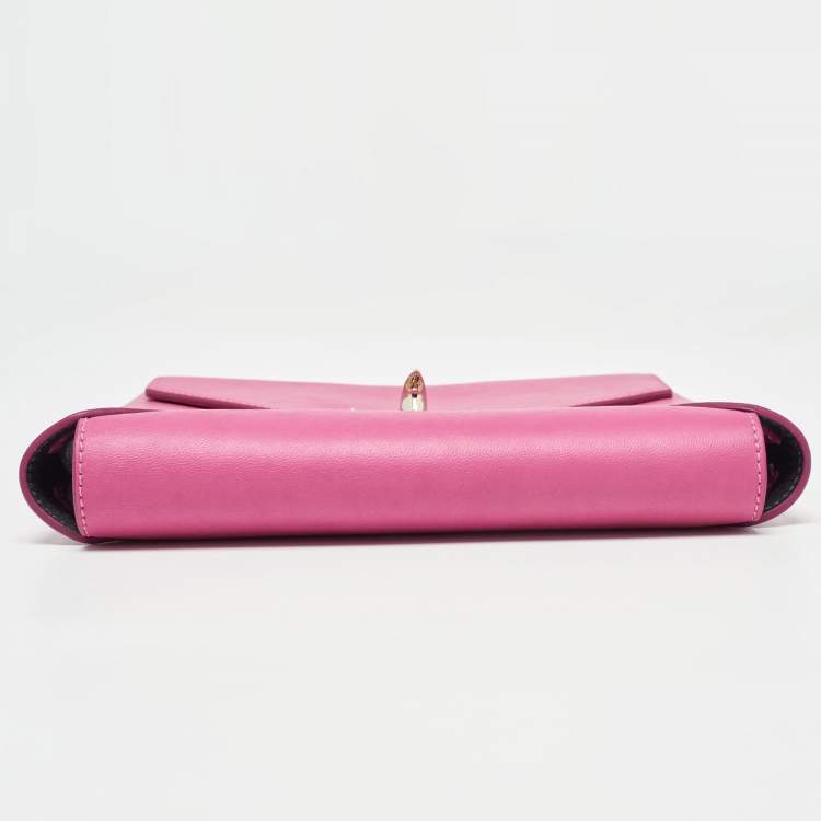 Pre Owned Givenchy Pink Leather Shark Lock Chain Clutch