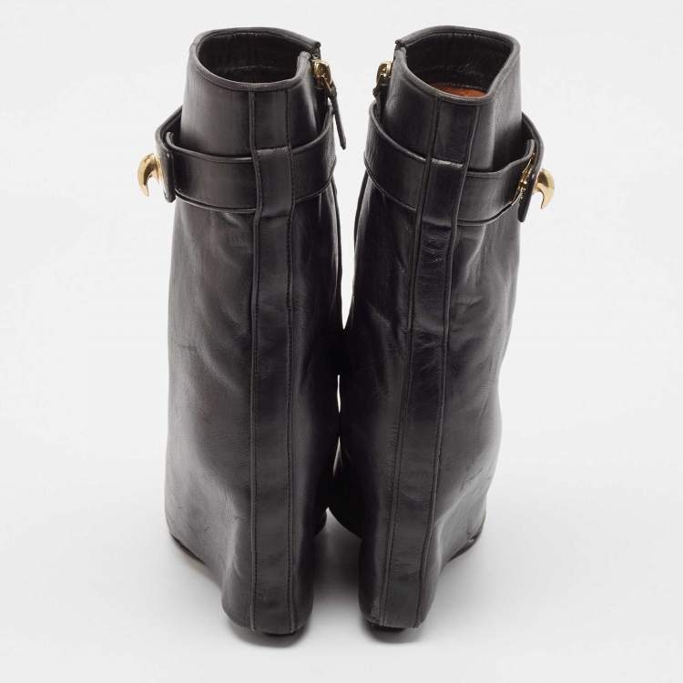 Pre Owned Givenchy Black Leather Shark Lock Ankle Length Boots Size 38.5