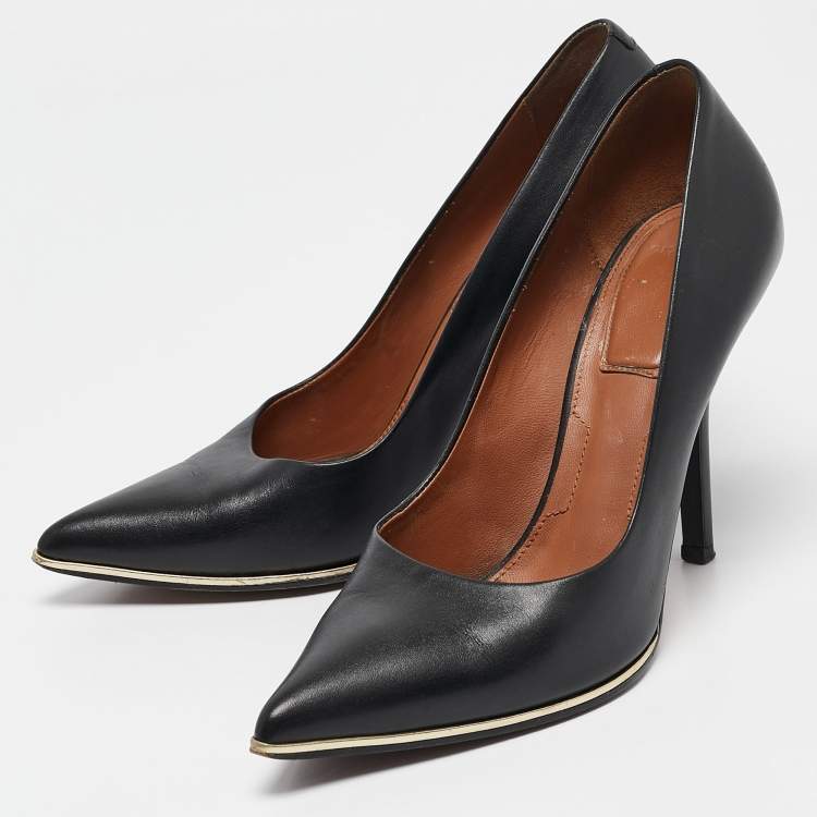 Pre Owned Givenchy Black Leather Lia Pumps Size 38