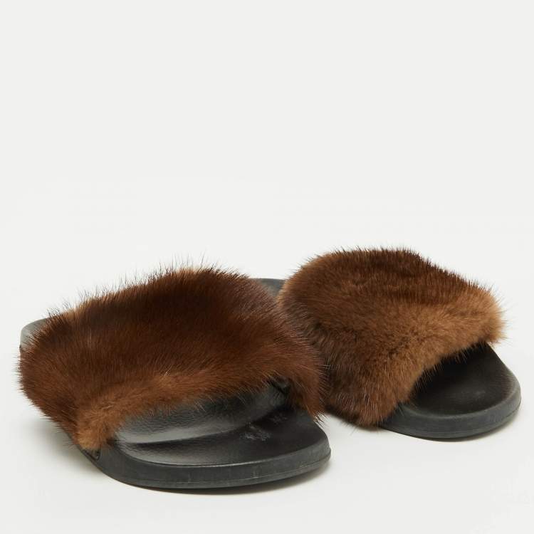 Pre Owned Givenchy Brown Mink Fur Pool Slide Sandals Size 36