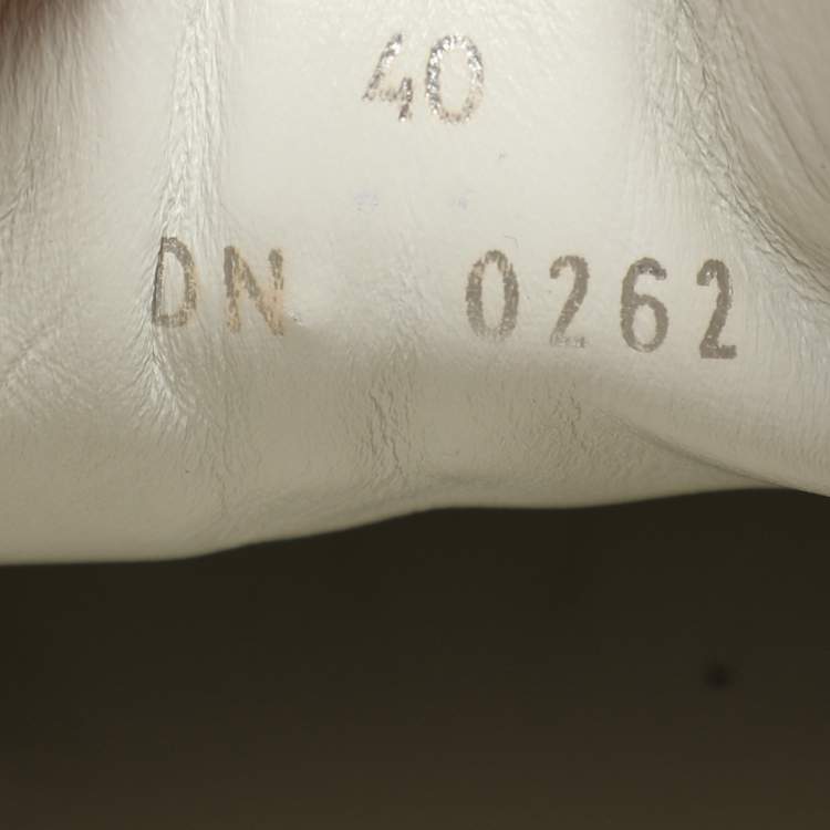 Pre Owned Givenchy White Perforated Signature Leather Low Top Sneakers Size 40