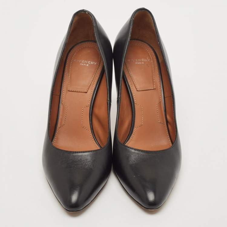 Pre Owned Givenchy Black Leather Pointed Toe Pumps Size 36