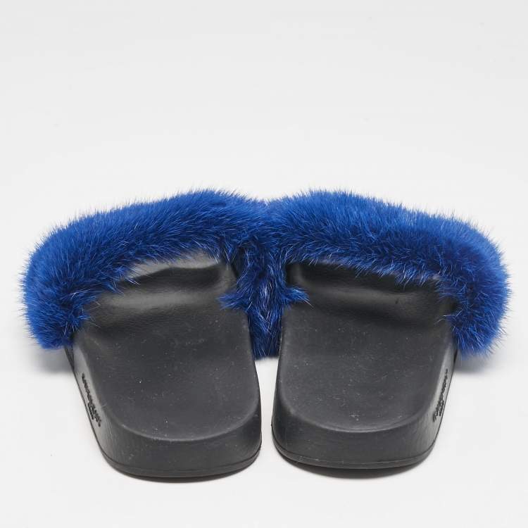 Pre Owned Givenchy Blue Mink Fur Pool Slide Flats Size 36