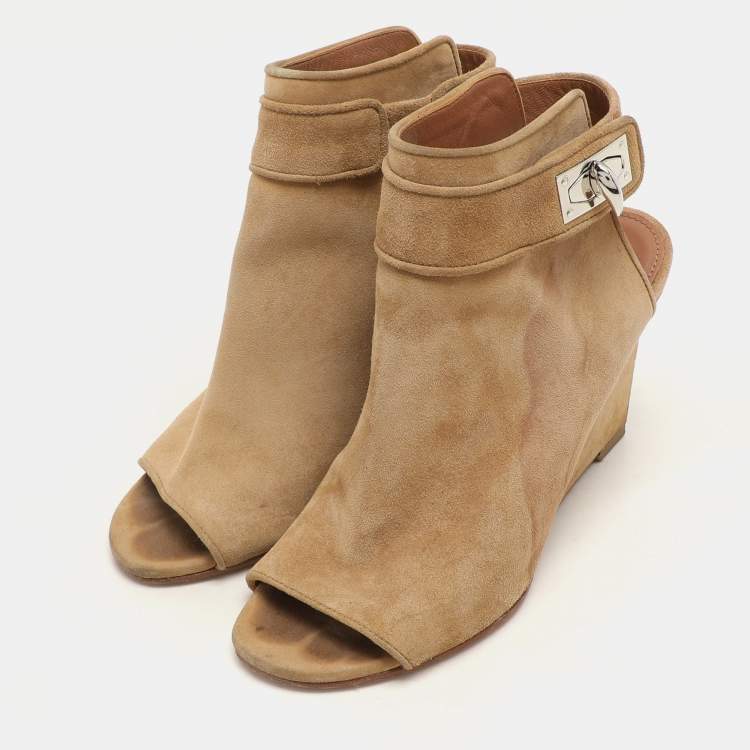 Pre Owned Givenchy Beige Suede Shark Lock Peep-Toe Wedge Booties Size 35
