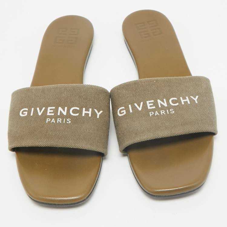 Pre Owned Givenchy Green Canvas 4G Flat Slides Size 40