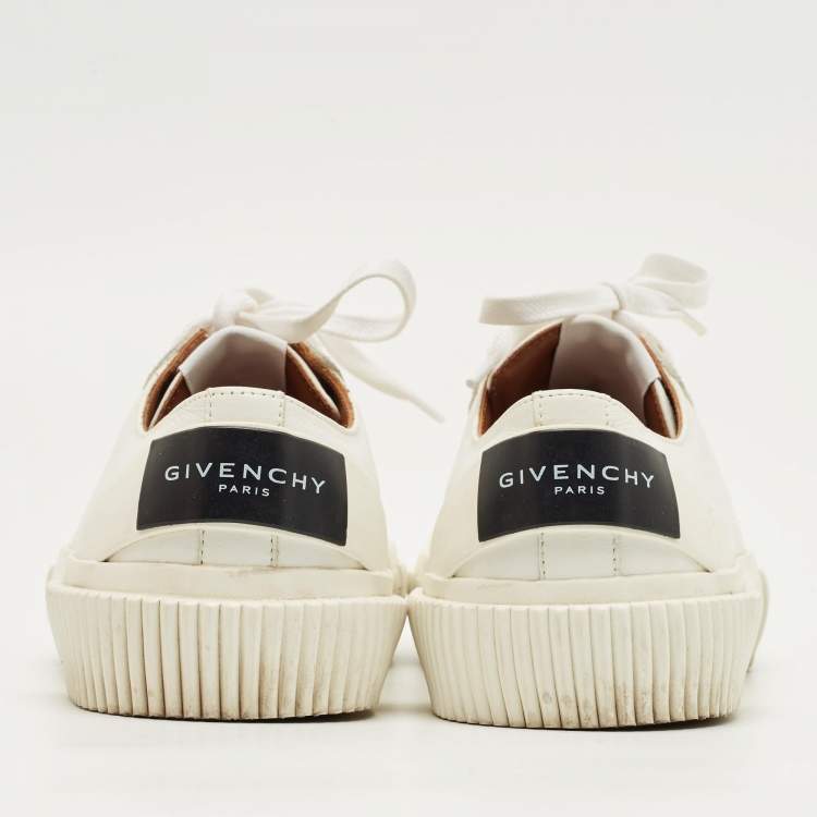 Pre Owned Givenchy  White/Black Leather and Rubber Low Top Sneakers Size 35.5