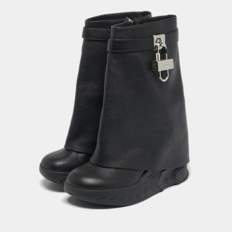 مملوكة مسبقًا Givenchy Shark Lock Size 38 Black Leather Ankle Length Wedge Boots
