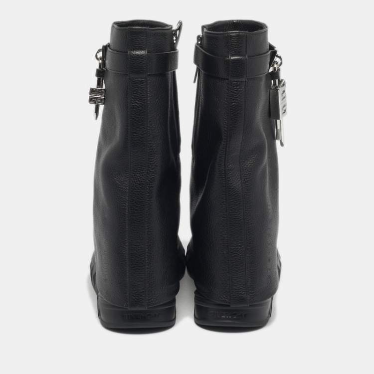 مملوكة مسبقًا Givenchy Shark Lock Size 38 Black Leather Ankle Length Wedge Boots