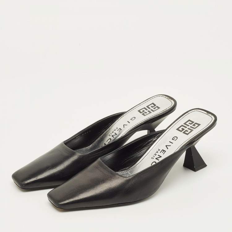 Pre Owned Givenchy Size 38 Black Leather Mules
