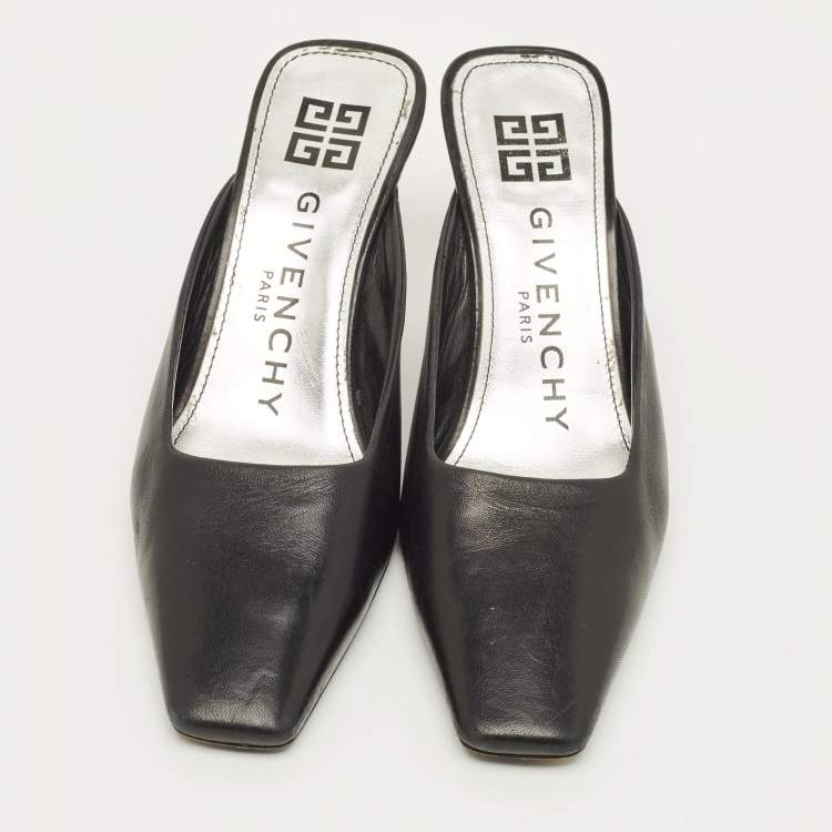 Pre Owned Givenchy Size 38 Black Leather Mules