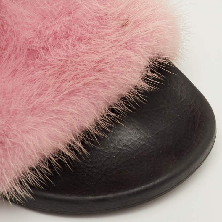 Pre Owned Givenchy Size 40 Light Pink Mink Fur Flat Slide Sandals