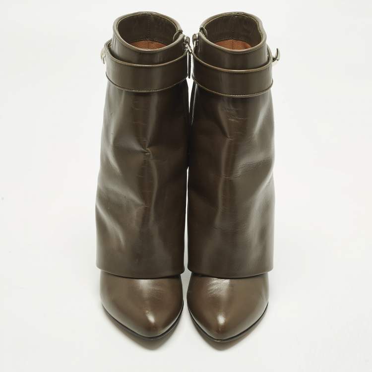 Pre Owned Givenchy Shark Lock Size 37.5 Green Leather Ankle Length Boots