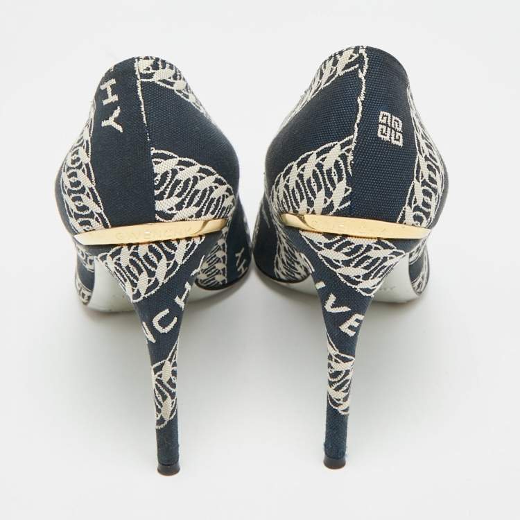 Pre Owned Givenchy G-Chain Size 39 Navy Blue/White Canvas Givenchy Chain Pumps