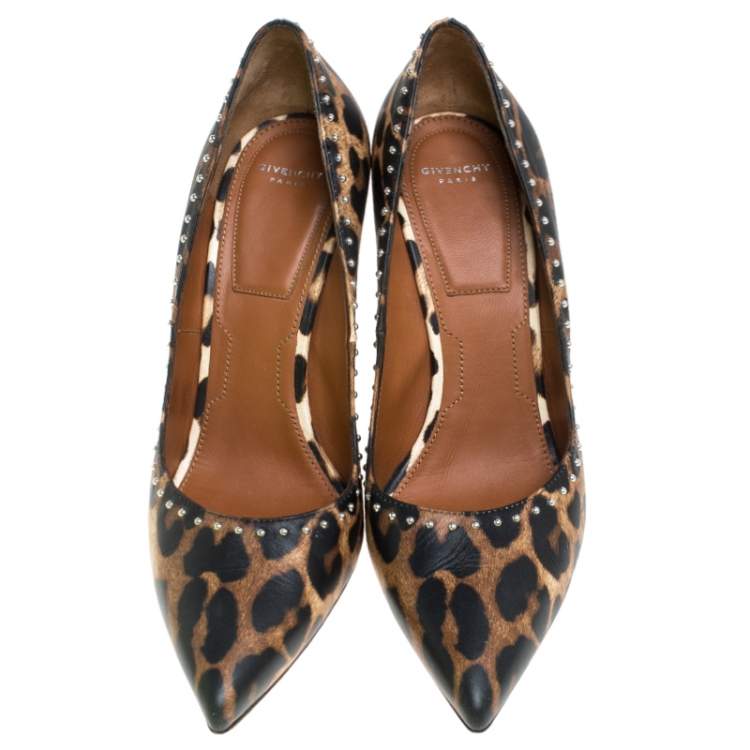Pre Owned Givenchy Multicolor Leopard Print Leather Metal Stud Embellished Pointed Toe Pumps Size 39