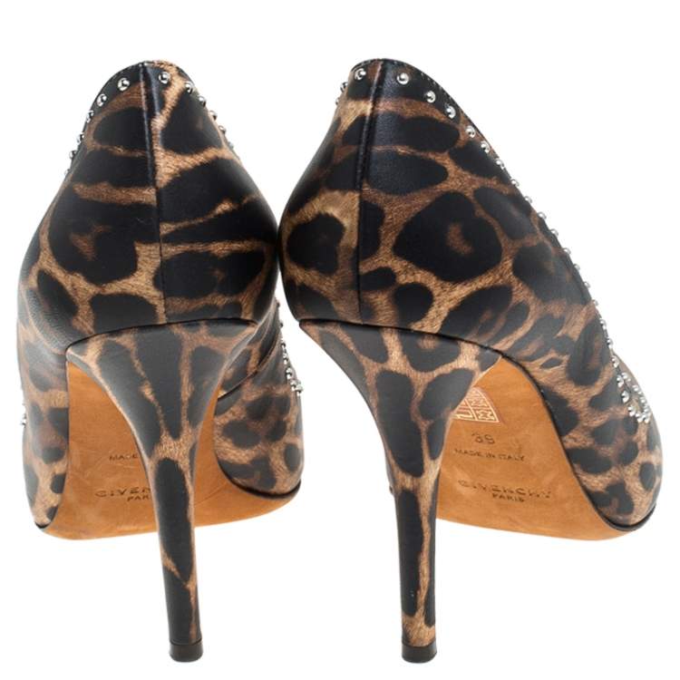 Pre Owned Givenchy Multicolor Leopard Print Leather Metal Stud Embellished Pointed Toe Pumps Size 39