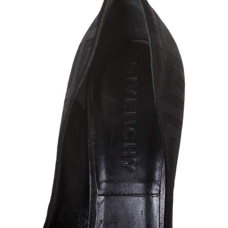 Pre Owned Givenchy Black Monogram Canvas Pumps Size 36.5