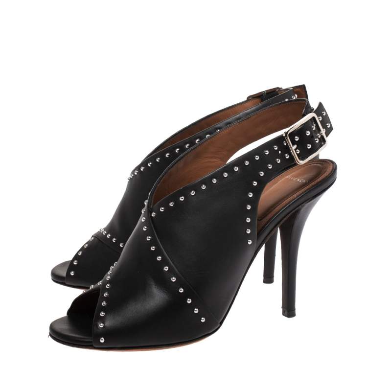 مملوكة مسبقًا Givenchy Black Studded Leather Peep Toe Slingback Sandals Size 37
