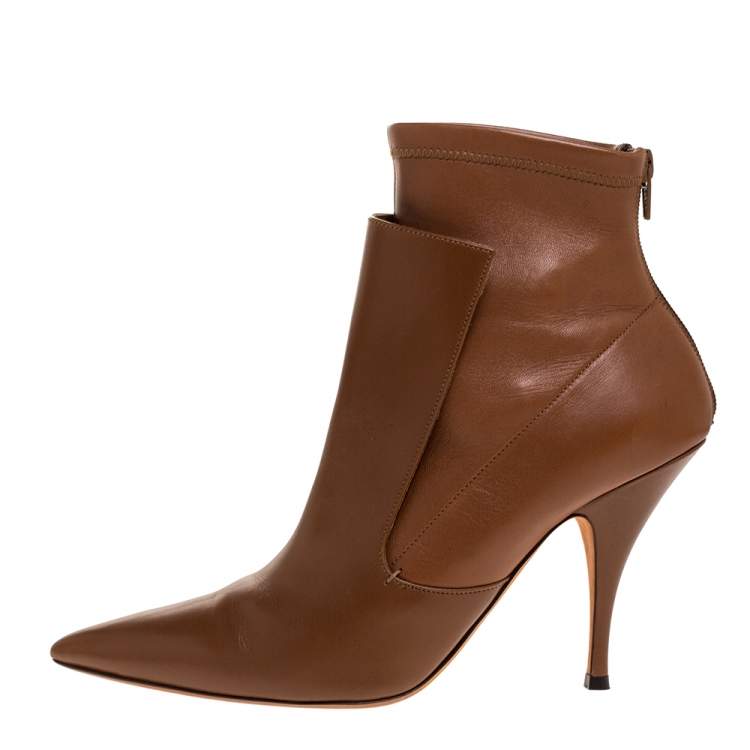 مملوكة مسبقًا Givenchy Brown High Vamp Stretch Leather Kali Ankle Boots Size 39