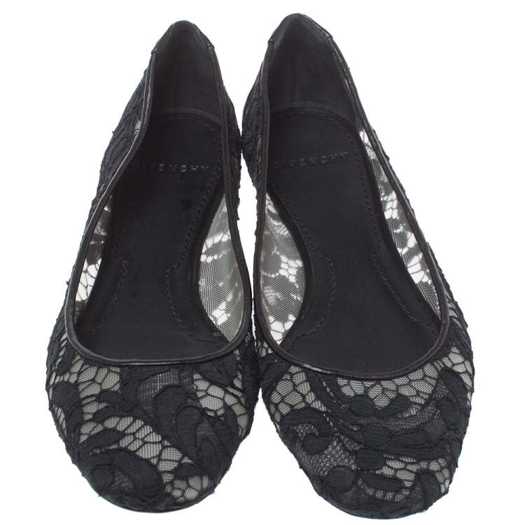Pre Owned Givenchy Black Mesh And Lace Ballet  Flats Size 36.5