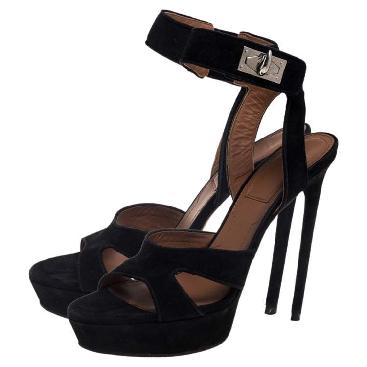 مملوكة مسبقًا Givenchy Black Suede Shark Lock Sandals Size 39