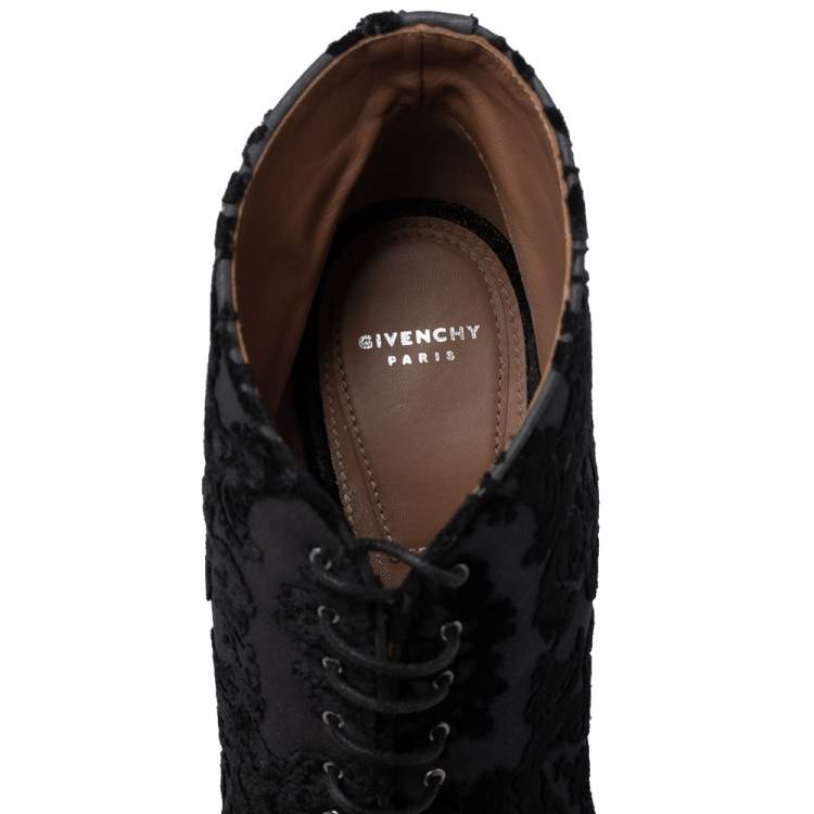 Pre Owned Givenchy Black/Grey Velvet And Lace Cutout Lace Up Boots Size 40