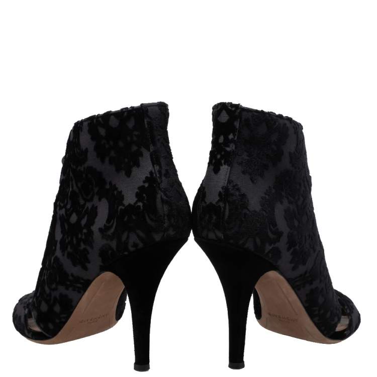 Pre Owned Givenchy Black/Grey Velvet And Lace Cutout Lace Up Boots Size 40