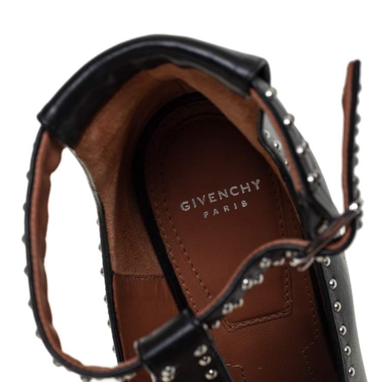 مملوكة مسبقًا Givenchy Black Studded Leather Peep Toe Ankle Strap Sandals Size 38