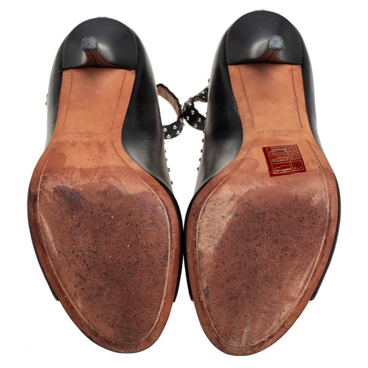 مم�لوكة مسبقًا Givenchy Black Studded Leather Peep Toe Ankle Strap Sandals Size 38