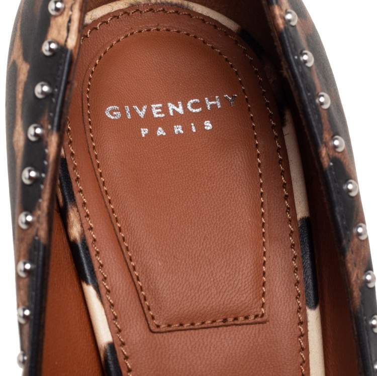 Pre Owned Givenchy Black/Beige Leopard Print Leather Studded Pointed Toe Pumps Size 36