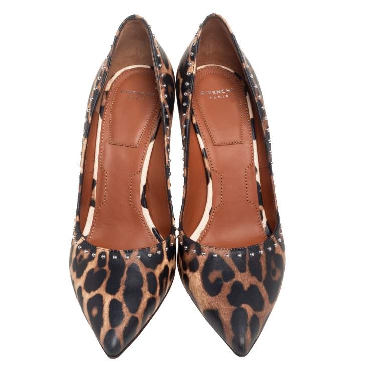 Pre Owned Givenchy Black/Beige Leopard Print Leather Studded Pointed Toe Pumps Size 36