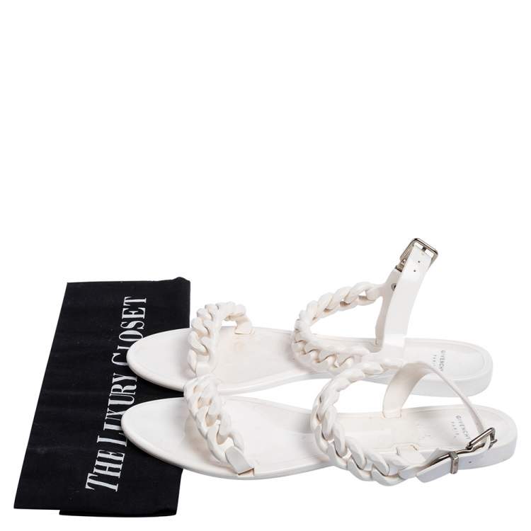 مملوكة مسبقًا Givenchy White Jelly Chain-Link Flat Sandals Size 38