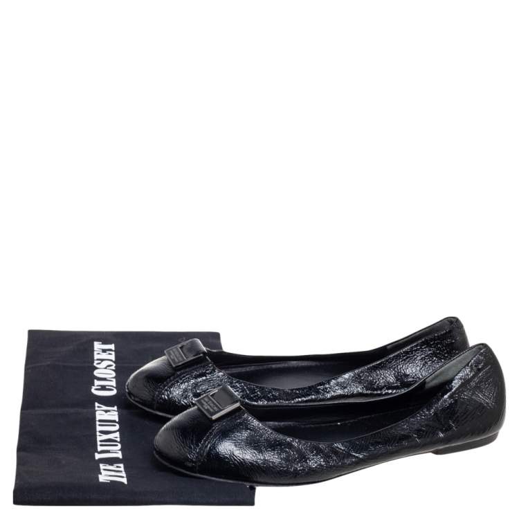 Pre Owned Givenchy Black Crinkled Patent Leather Buckle Detail Ballet Flats Size 40 