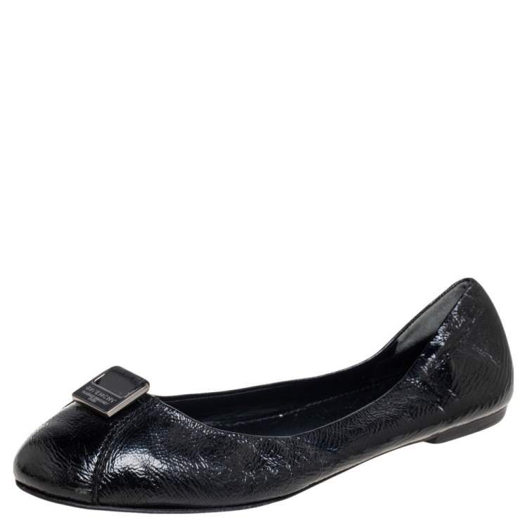 Pre Owned Givenchy Black Crinkled Patent Leather Buckle Detail Ballet Flats Size 40 