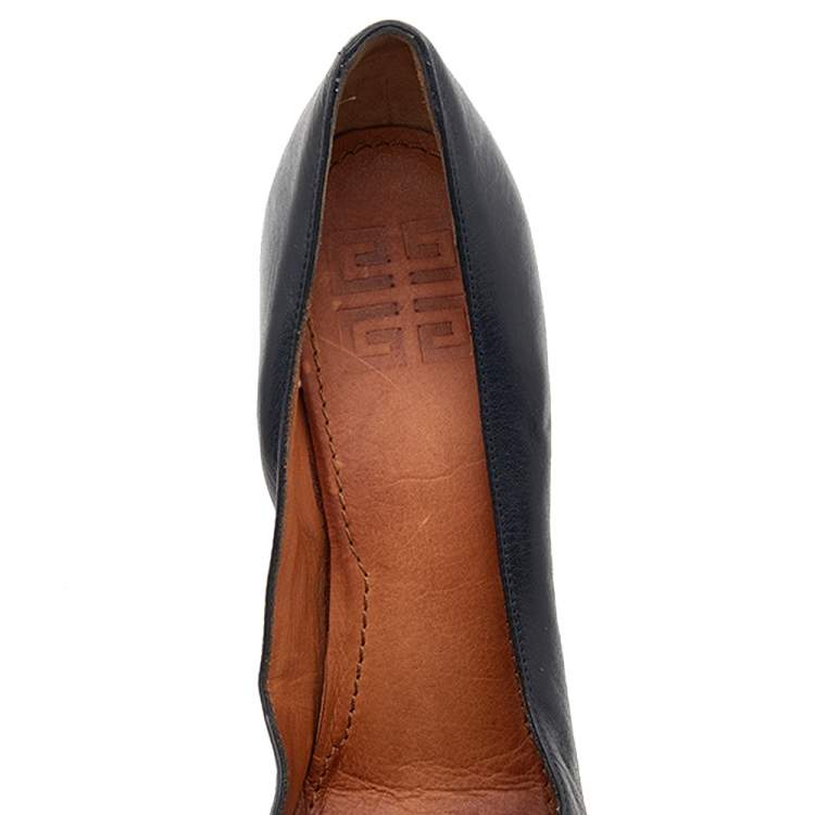 Pre Owned Givenchy Black Leather Logo Embellished Pumps Size 38