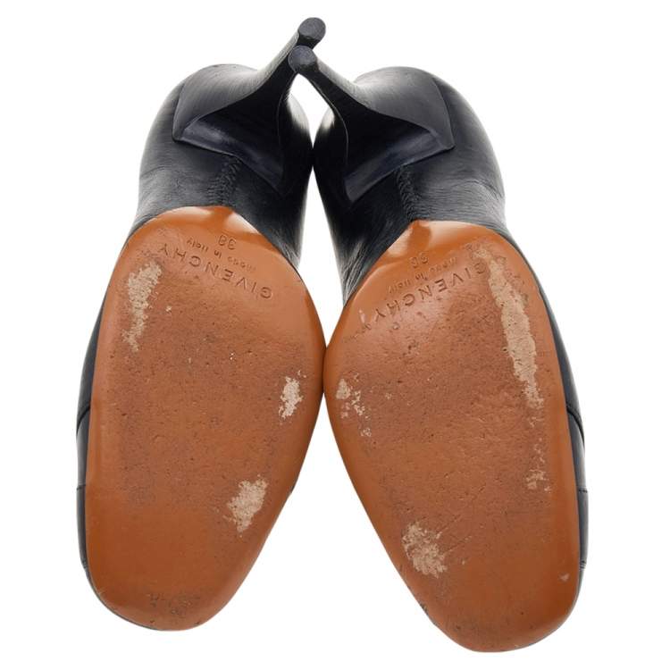Pre Owned Givenchy Black Leather Logo Embellished Pumps Size 38