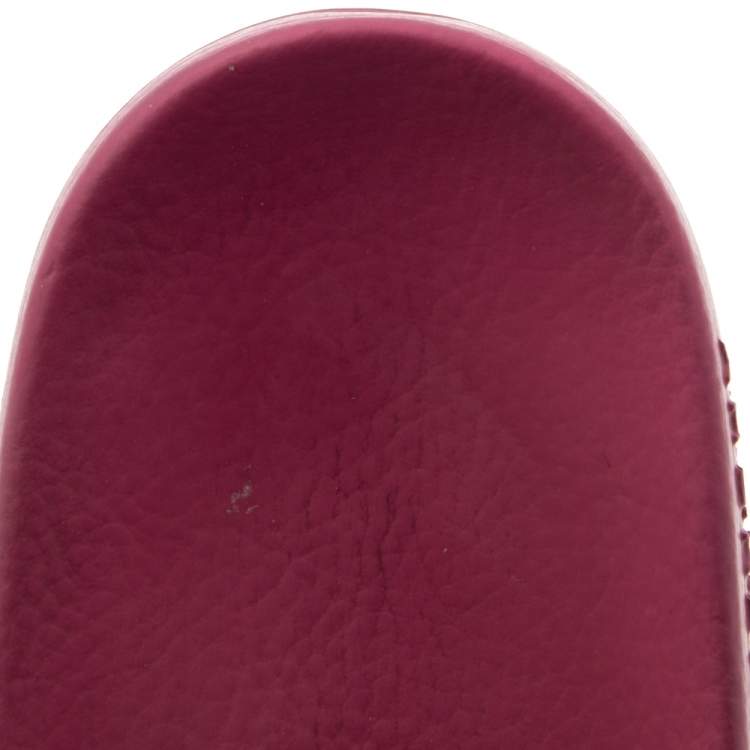Pre Owned Givenchy Magenta Rubber Logo Pool Slides Size 40
