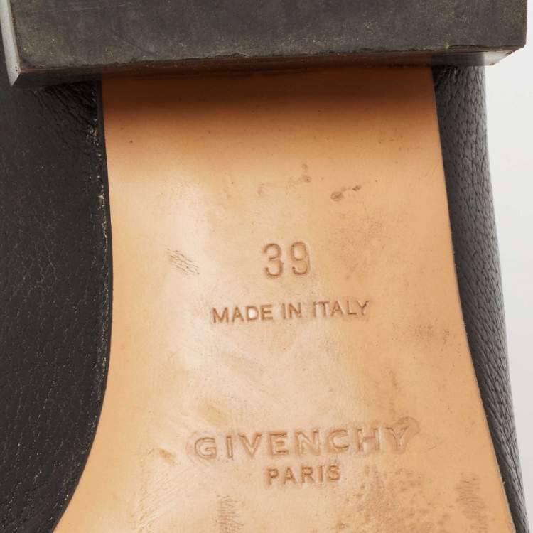 Pre Owned Givenchy Black Leather 4G Logo Buckle Loafers Size 39