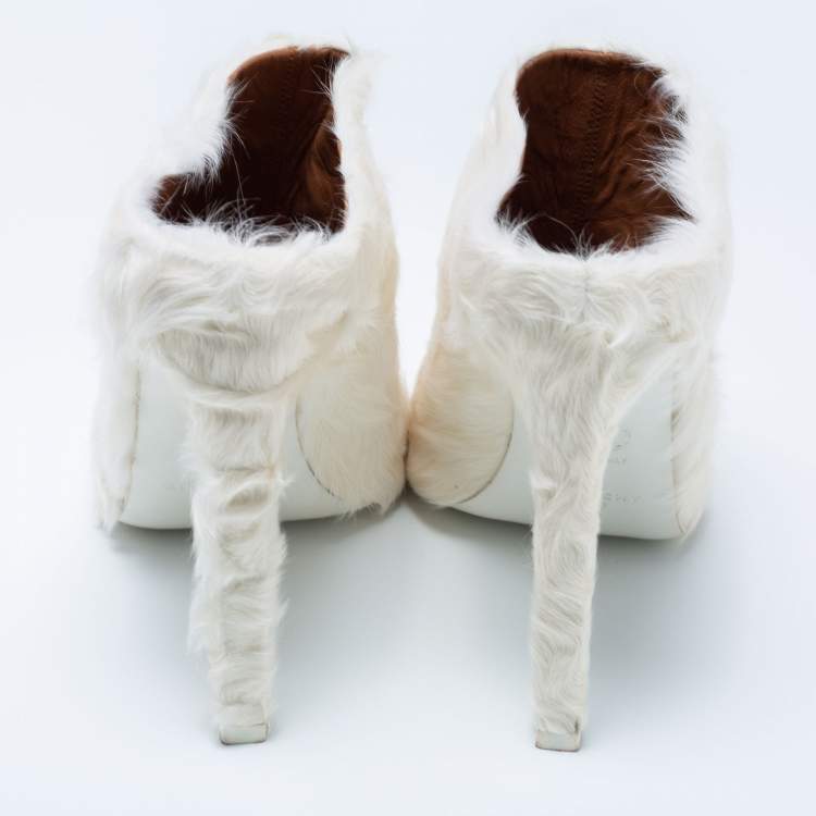 Pre Owned Givenchy Off White Fur Peep Toe Mules Size 40
