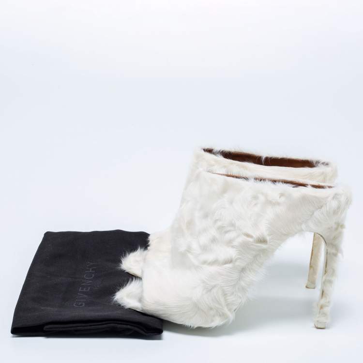 Pre Owned Givenchy Off White Fur Peep Toe Mules Size 40