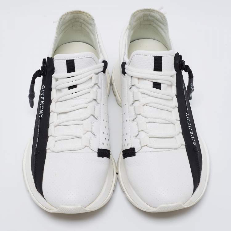 مملوكة مسبقًا Givenchy White Leather Lace Up Sneakers Size 40