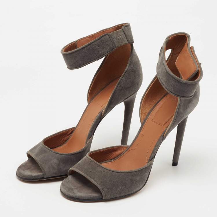 Pre Owned Givenchy Grey Suede Shark Tooth Lock Ankle Strap Sandals Size 37.5