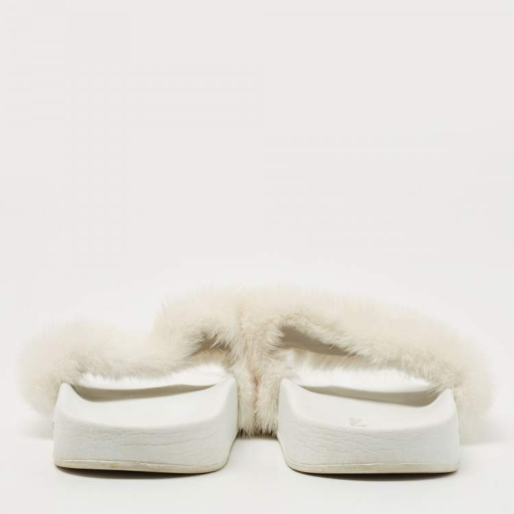 Pre Owned Givenchy White Mink Fur Pool Slides Size 37