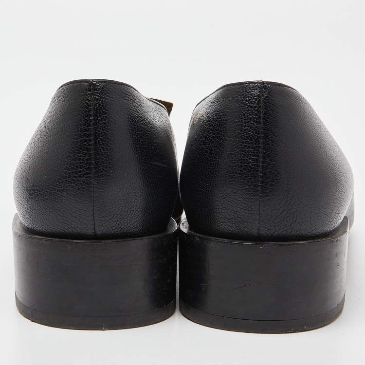 مملوكة مسبقًا Givenchy Black Leather 4G Logo Buckle Loafers Size 37.5