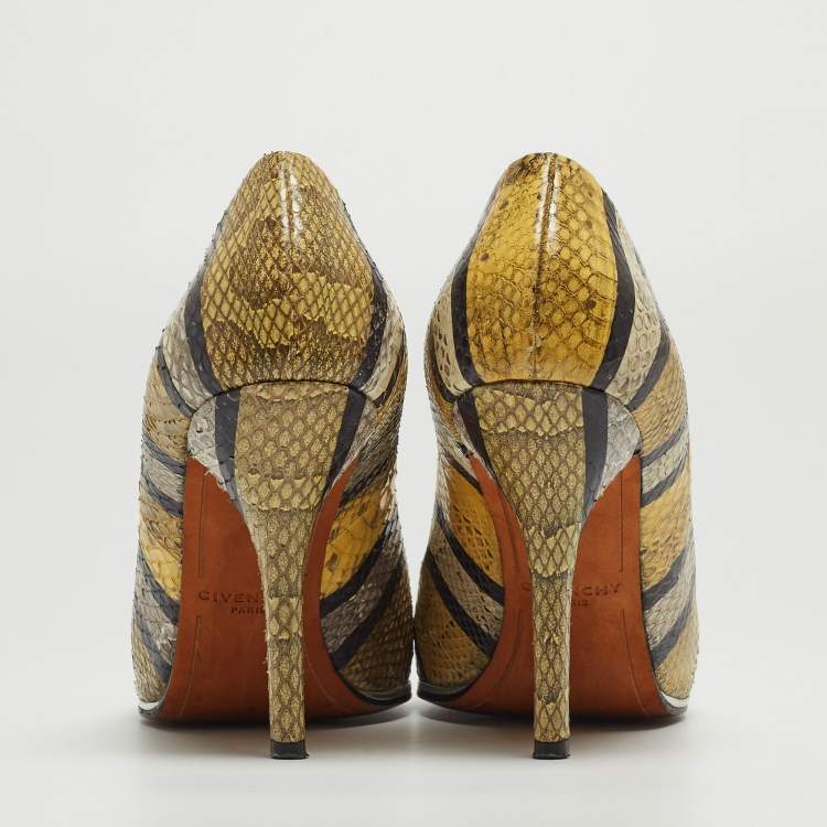 Pre Owned Givenchy Multicolor Python Pointed Toe Pumps Size 38