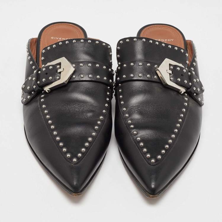 مملوكة مسبقًا Givenchy Black Studded Leather Buckle Logo Detail Flat Mules Size 38.5