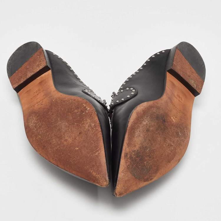 مملوكة مسبقًا Givenchy Black Studded Leather Buckle Logo Detail Flat Mules Size 38.5